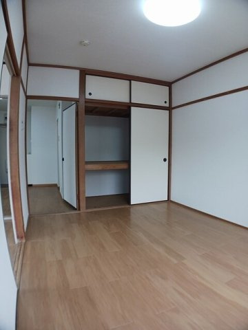 サンヒルズハイツの収納|小物を収納するのに便利です
