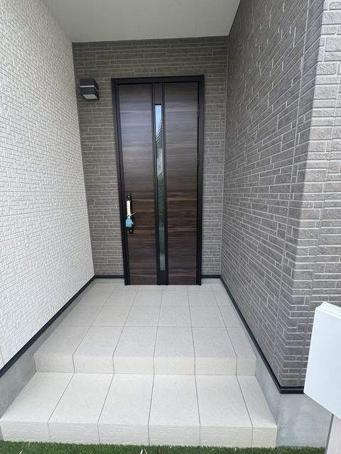 Ｓｕｍａｉ－ｔｏ横浜市磯子区岡村０１のエントランス