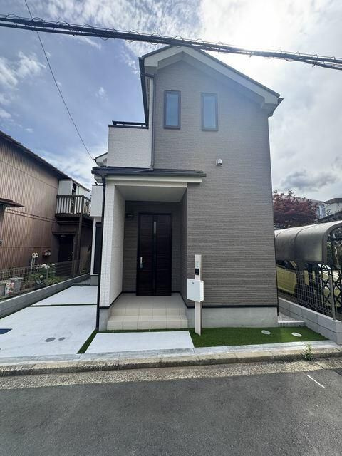 Ｓｕｍａｉ－ｔｏ横浜市磯子区岡村０１の外観