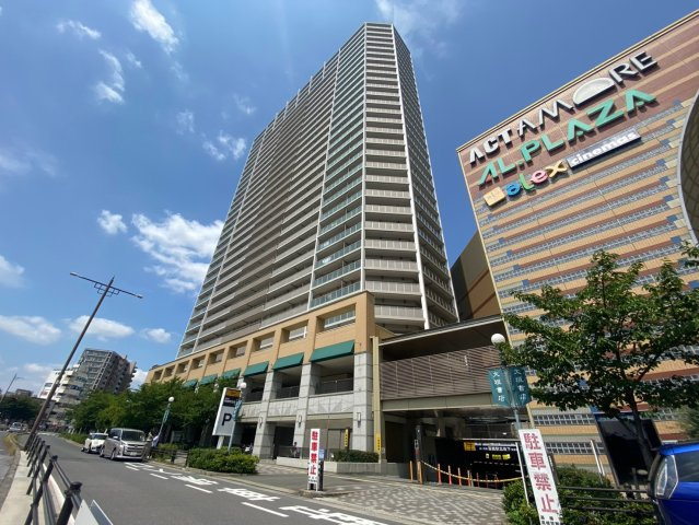 【外観】 |  ローレルスクエア高槻Ａ棟