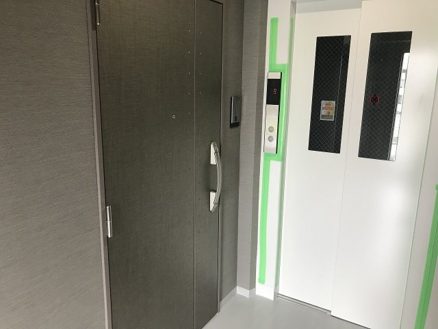 リベール西片の玄関