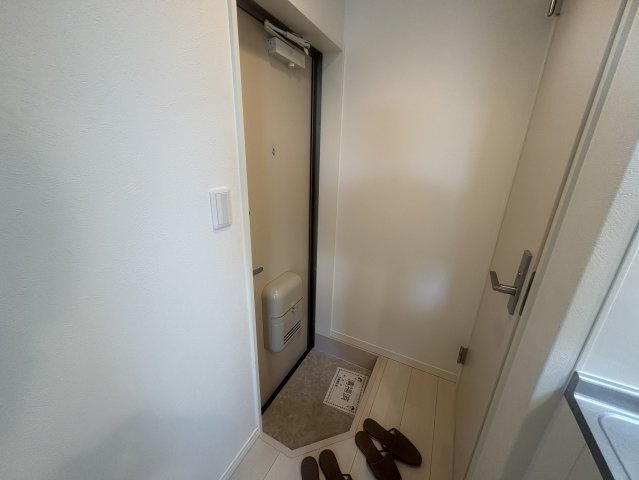 サンライト江坂の玄関