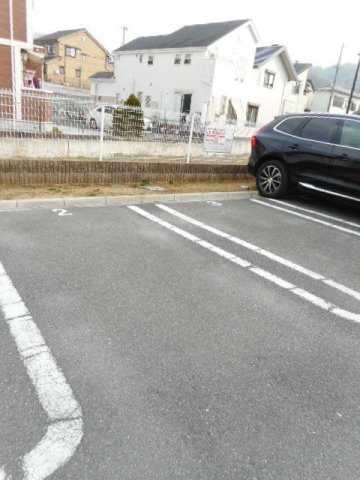 トレ　ミ　カーサ星の森の駐車場|駐車スペースもあります