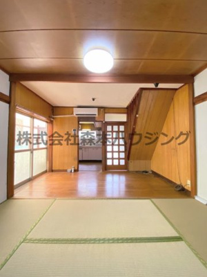 【和室】 | 　四條畷市南野2丁目7テラスハウス | 和室、ちょっとしたくつろぎスペースにいかがでしょうか
1階