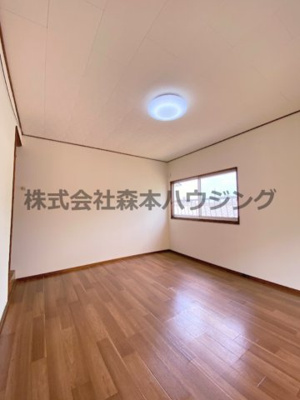 【洋室】 | 　四條畷市南野2丁目7テラスハウス | 個人の部屋や寝室として使える洋室です