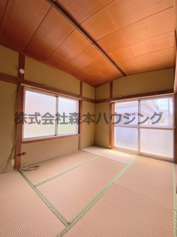 【和室】 | 　四條畷市南野2丁目7テラスハウス | 明るい和室です
2階