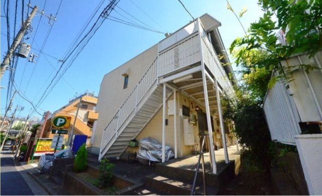 【エントランス】 | メゾン・カマラード
