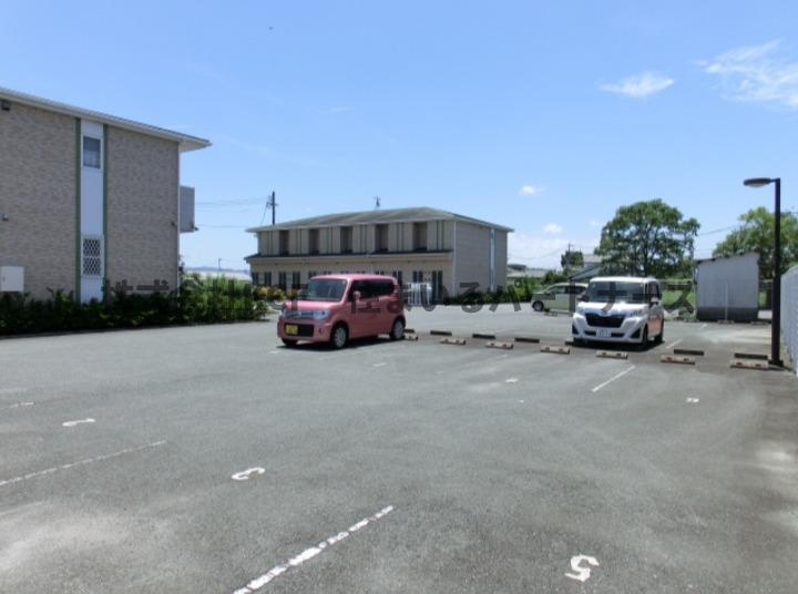 リヴェールの駐車場|駐車場です