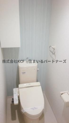 カサグランデ本町のトイレ|落ち着いた色調のトイレです