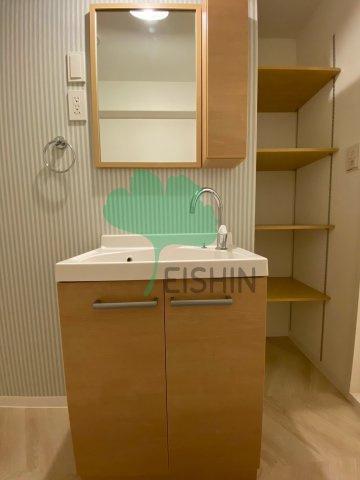 蓮葉マンションの洗面所|シンプルで使いやすい洗面台です！