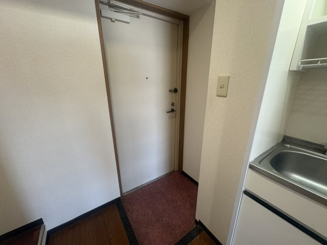 サンイースト江坂の玄関