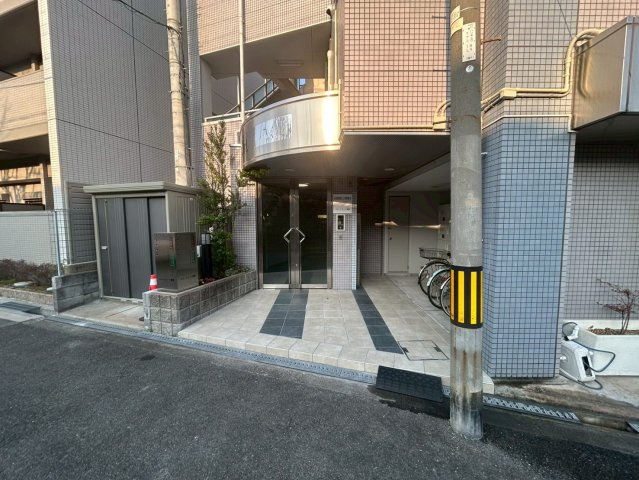 スマートコート菅原のエントランス