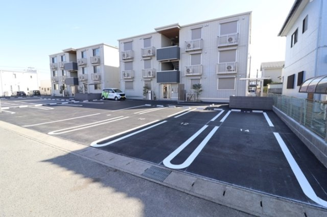 【駐車場】 | La Maison天川原町一丁目 B棟