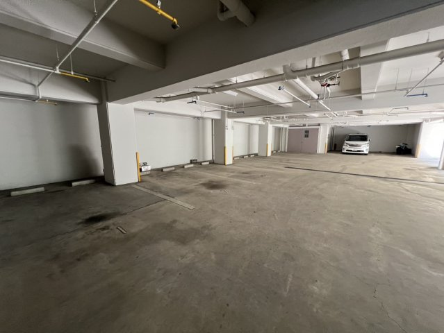 URBAN STAGE ナゴヤの駐車場