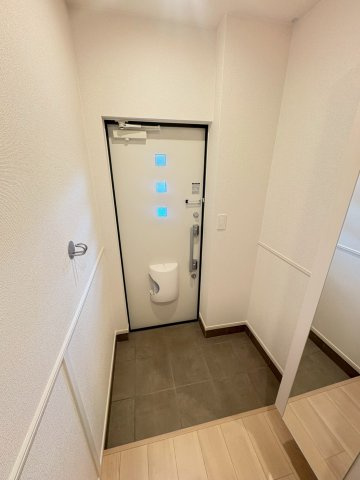【玄関】 | サンレジデンス　Ⅱ | ※同タイプの写真です
