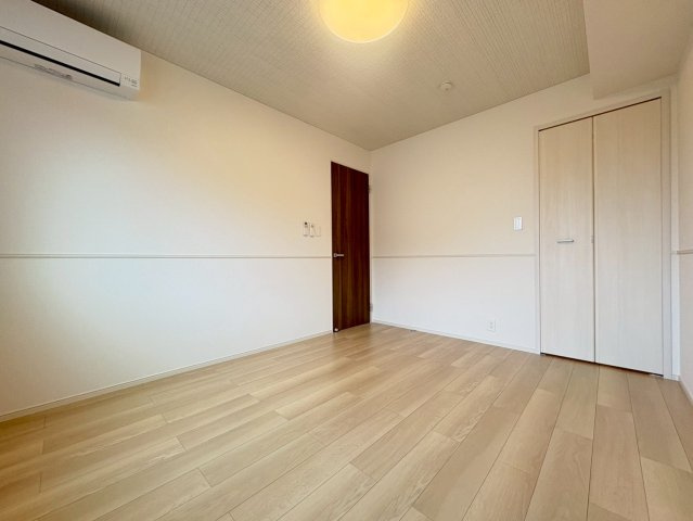 【寝室】 | サンレジデンス　Ⅱ | ※同タイプの写真です