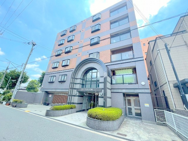 パレス東洋小松館の外観