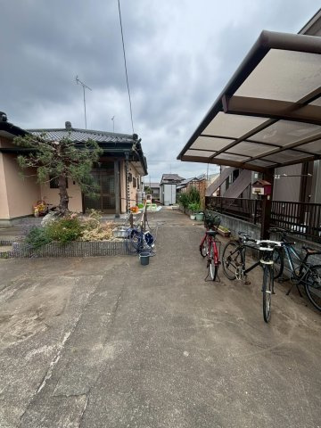 ひたちなか市小貫山２丁目　中古戸建の駐車場|2026年8月1日撮影