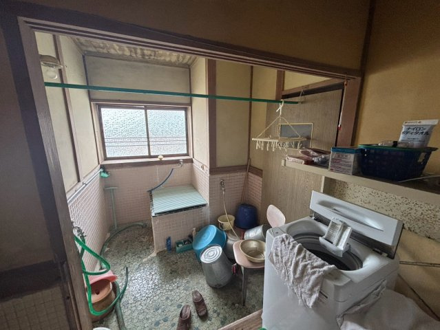 香取郡東庄町小南　中古戸建の洗面所