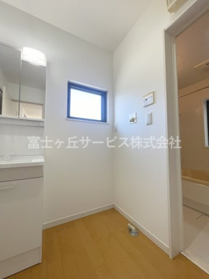 【ランドリースペース】 | 袋井市泉町1丁目 中古戸建て | ランドリースペースです