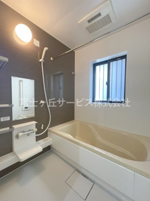 【浴室】 | 袋井市泉町1丁目 中古戸建て | お風呂です