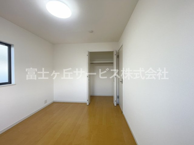 【収納】 | 袋井市泉町1丁目 中古戸建て | 収納のためのスペースです