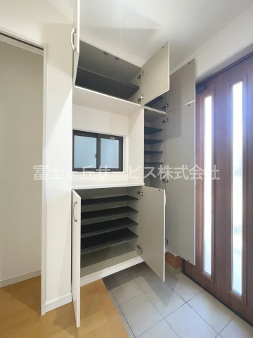 【収納】 | 袋井市泉町1丁目 中古戸建て | 収納豊富です