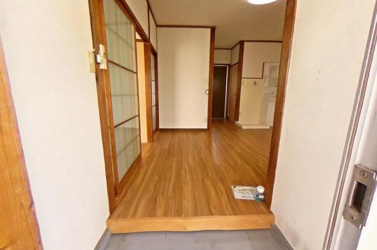 武田マンション（六泉寺）の玄関