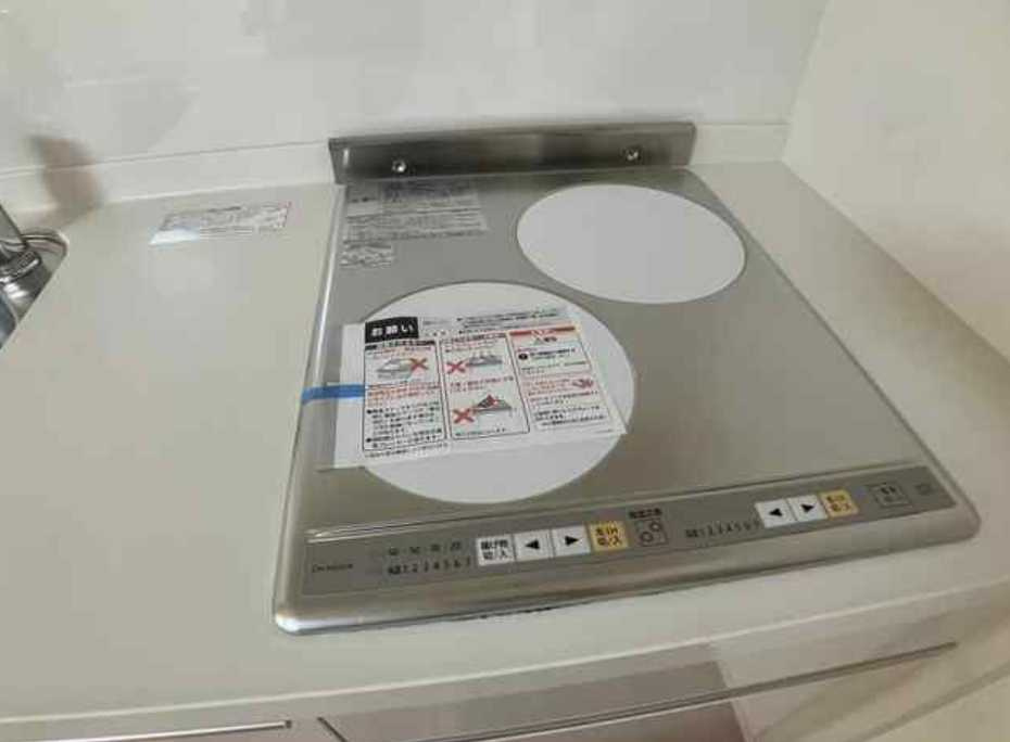 グランファミーユ　南向き　築浅　最上階の設備