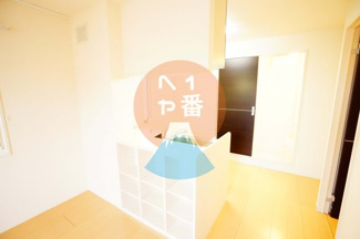 【居間・リビング】 | ソレイユ鴨宮 | おしゃれな居間です　※参考写真です