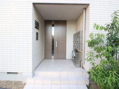 【エントランス】 | ヘーベルメゾン京口町