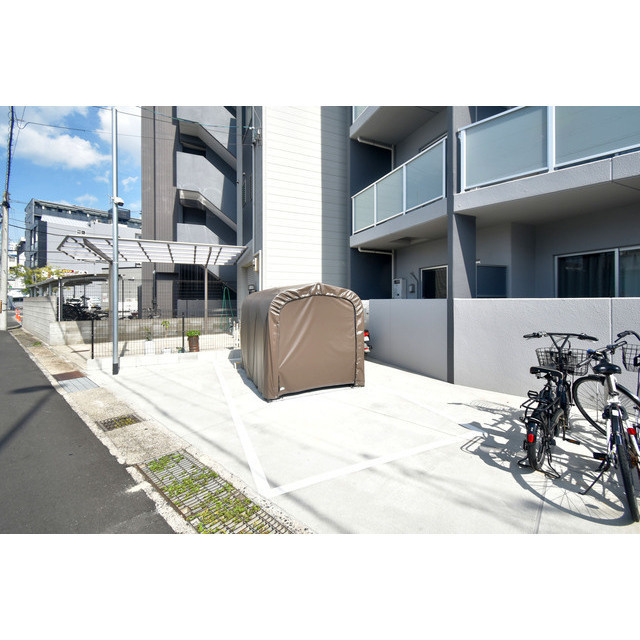 ARCA西京極の駐車場