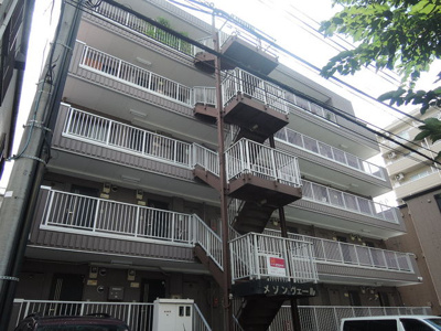 鉄骨造マンションです☆