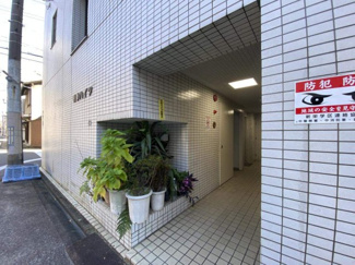 オーナー様も居住しており安心