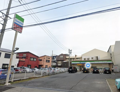 ファミリーマート熱田八番二丁目店 徒歩6分。 410m
