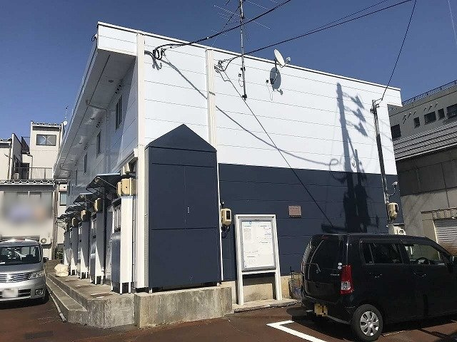 レオパレスインテルプラートの外観