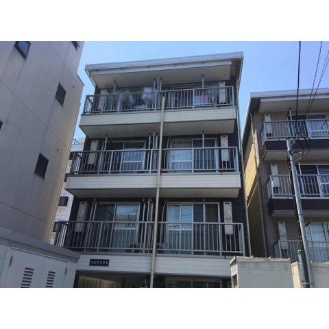 川口プラザＤの外観