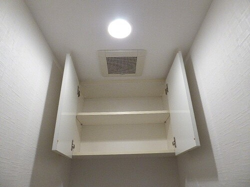 グランスイート日本橋エイペックスの収納|トイレ上収納　※2022年8月撮影