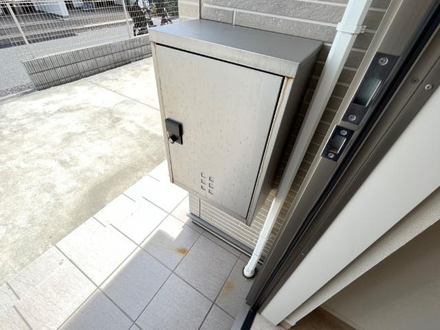 入間市狭山台　アパートＢ棟新築工事の設備|宅配ボックス（イメージ）