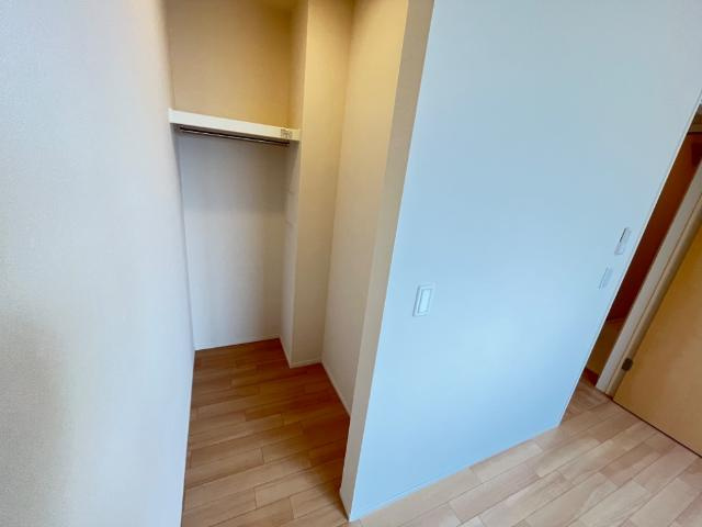入間市狭山台　アパートＡ棟新築工事の収納|ウォークインクローゼット（イメージ）