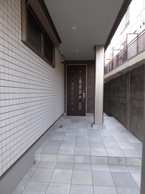 アイビス生田　ＩＢＩＳ　ＩＫＵＴＡのエントランス