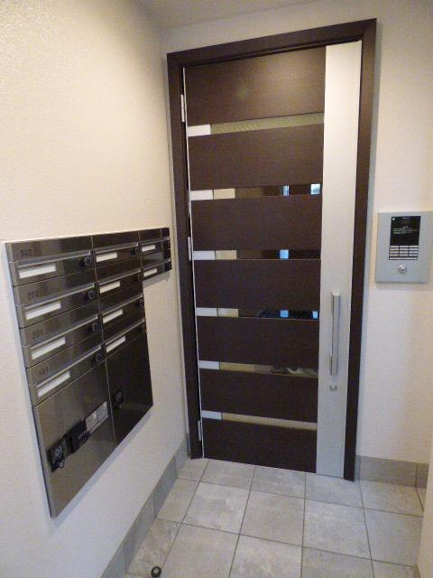 アイビス生田　ＩＢＩＳ　ＩＫＵＴＡのエントランス
