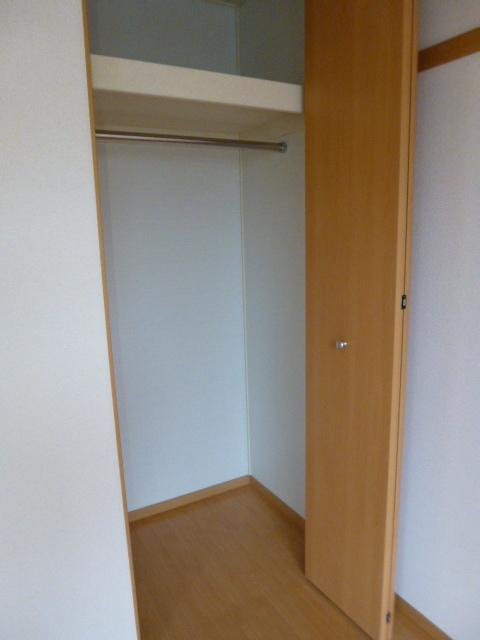 アスティオン竹園の収納