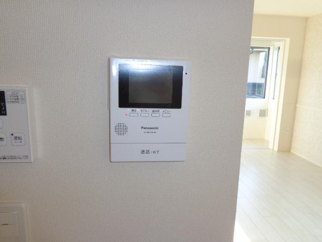 エポック向の内装|カメラ付インターホン