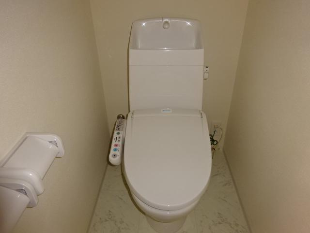 サニーコートのトイレ|シャワー付トイレ
