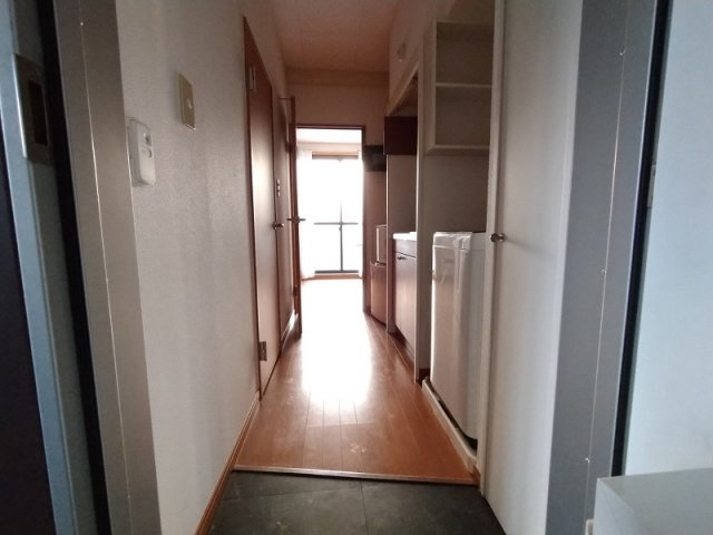 レオパレスエムズの玄関