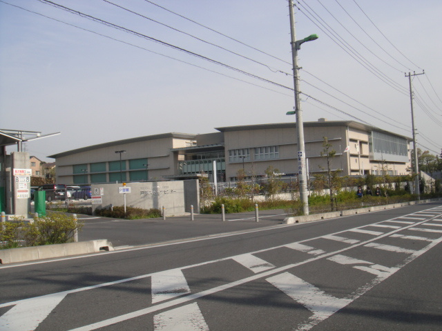 ディア フレンド ＫＯＩＺＵＭＩの周辺|川口市立戸塚スポーツセンターまで1,072ｍ