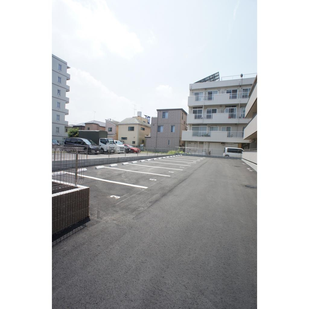 ハーモニー大坂上のその他|駐車場