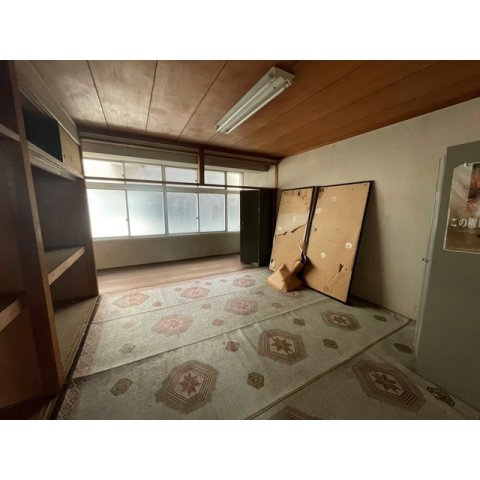問屋町2-16-3店舗の居間・リビング|3階