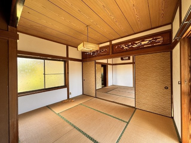陣の内貸家の居間・リビング